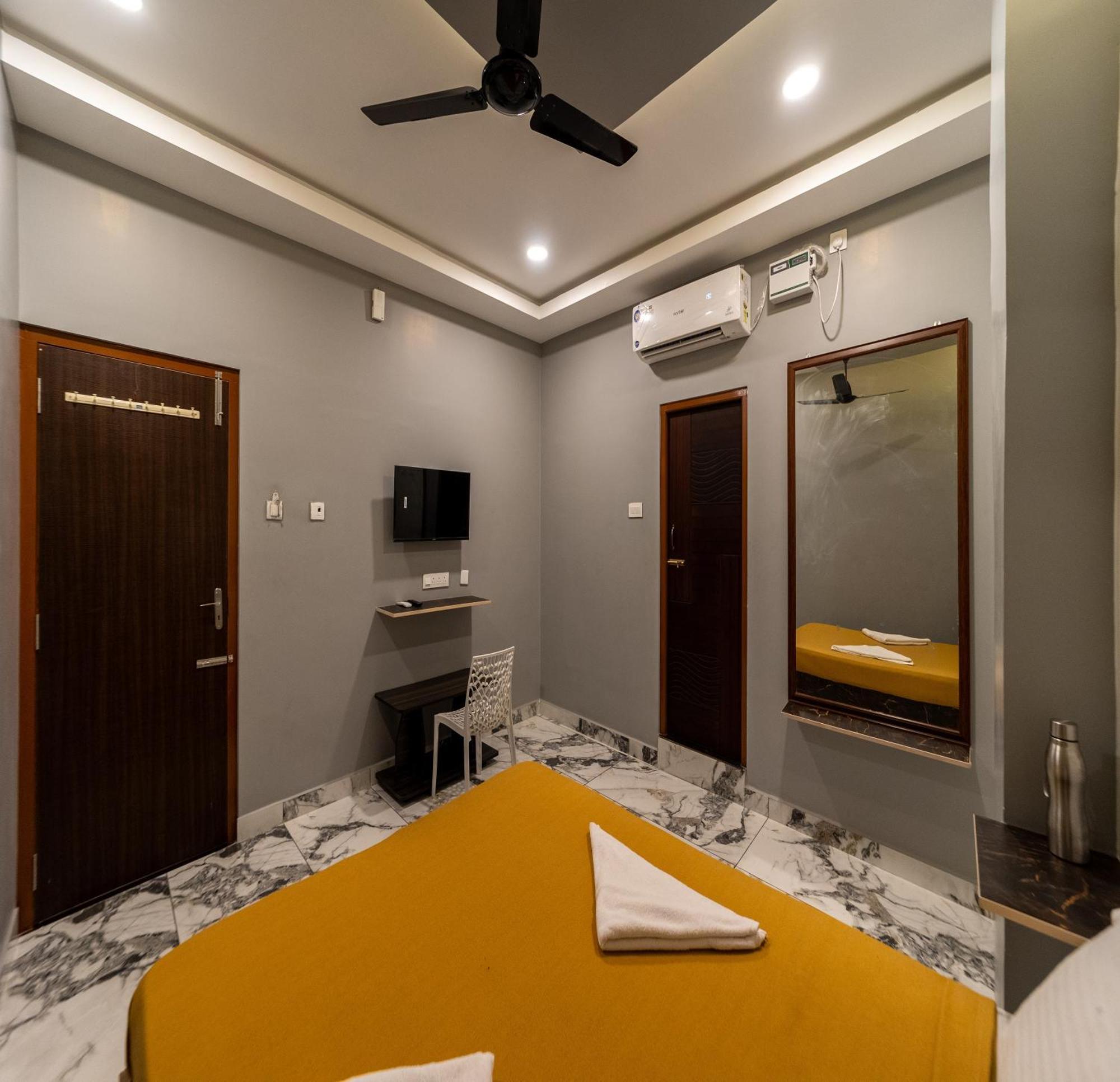 Hotel Bees Pondicherry Exterior photo
